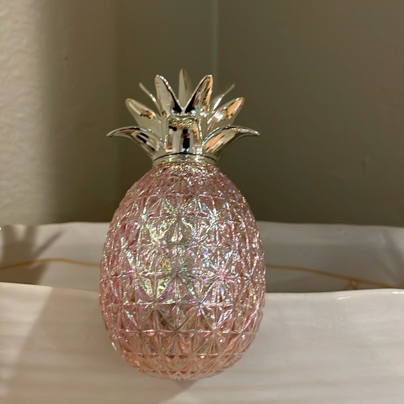 Bath & Body Works Fiber Optic Pineapple Wallflower Nightlight - Picture 9 of 10